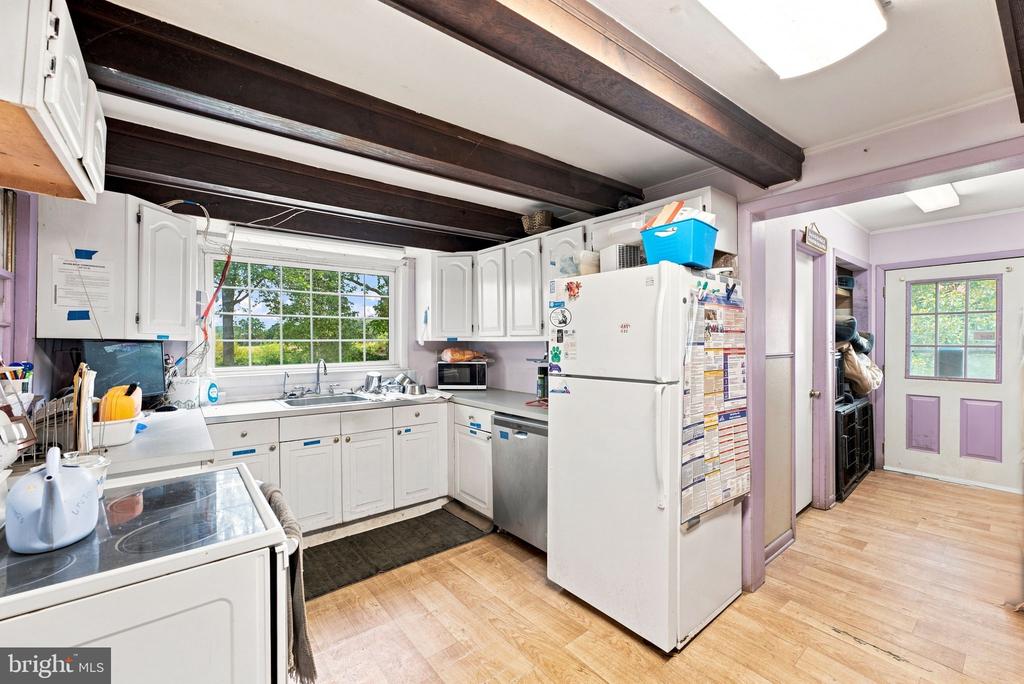 10401 GREEN ROAD