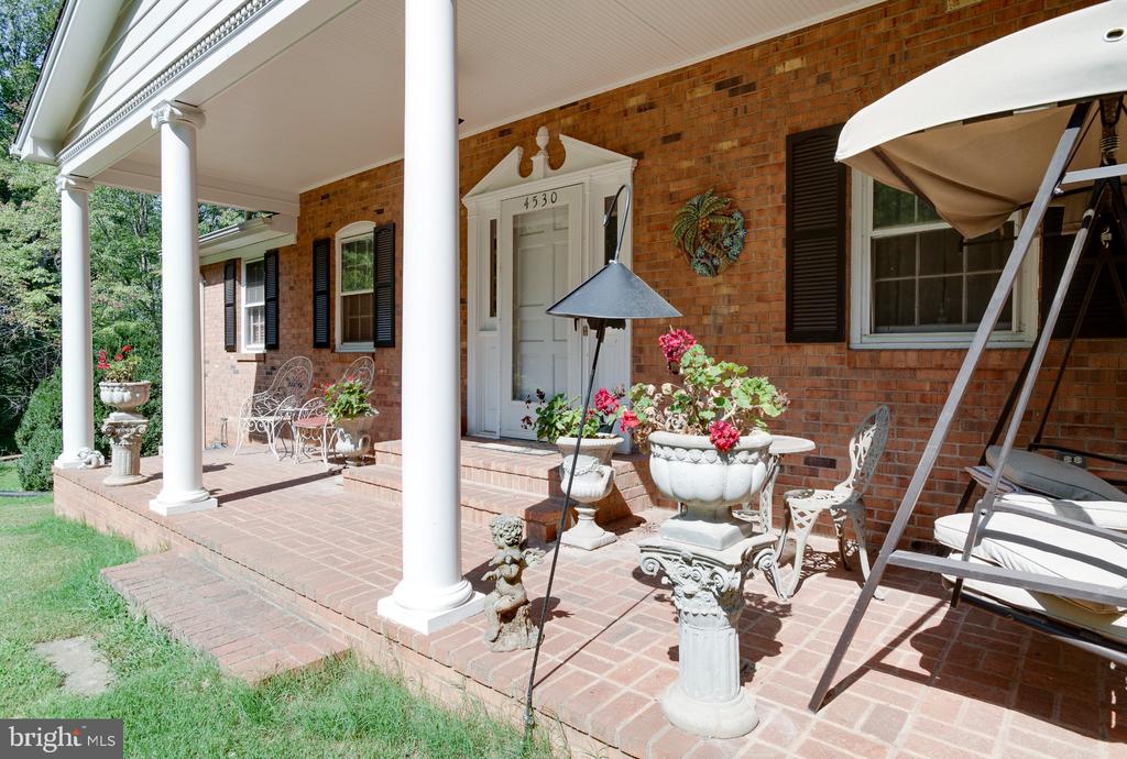 4528 ANNS LANE