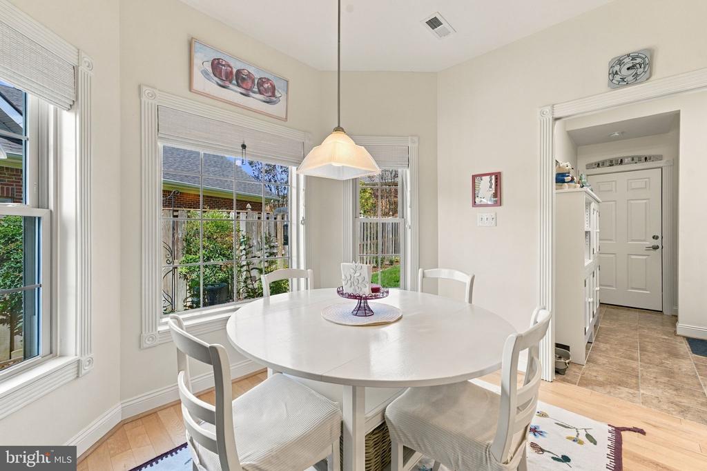 256 CARRIAGE CHASE CIRCLE
