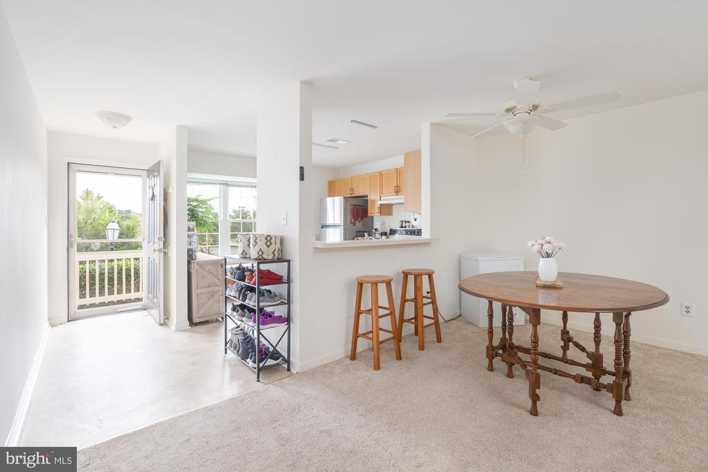 712 CEDAR CREST DRIVE Unit: B