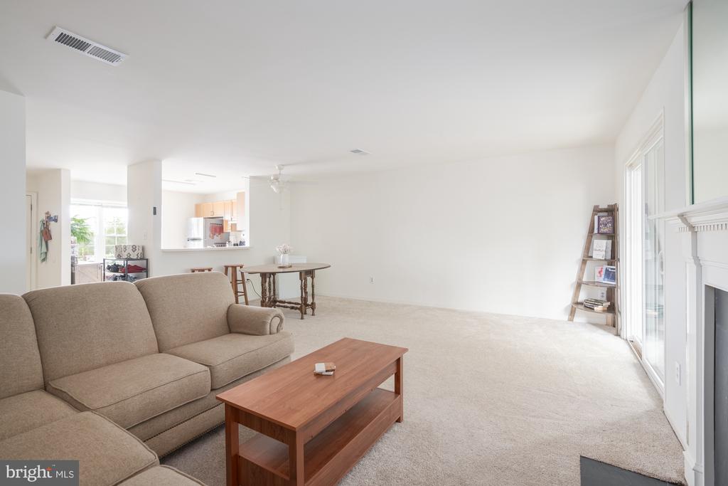 712 CEDAR CREST DRIVE Unit: B