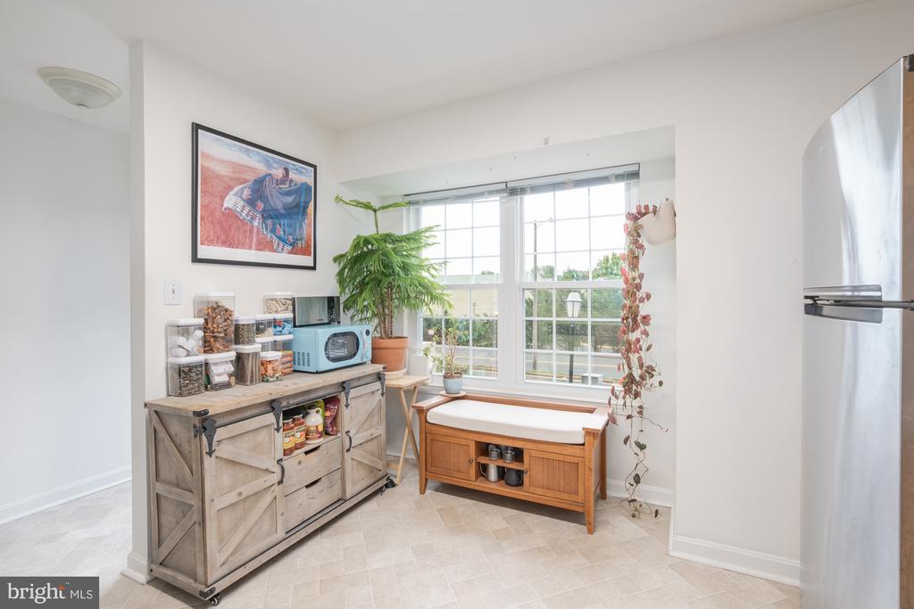 712 CEDAR CREST DRIVE Unit: B