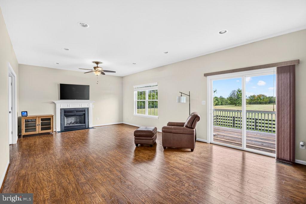 1234 CADENCE WAY