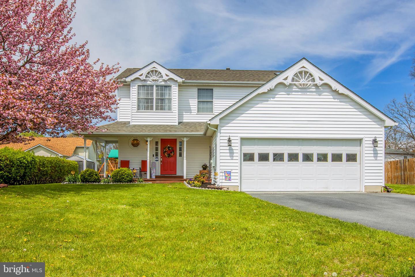 113 Ware PLACE
