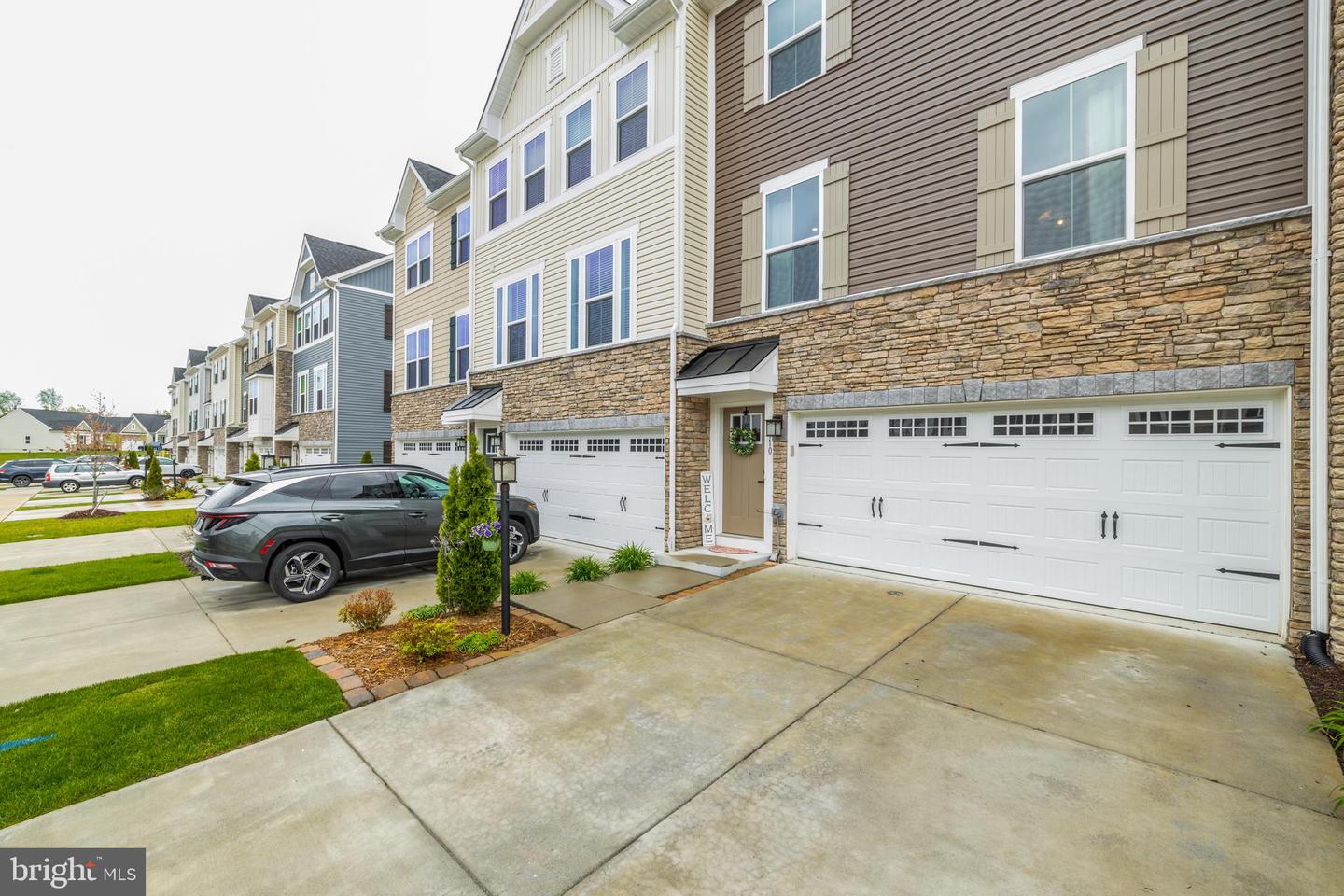 110 Burkwood TERRACE