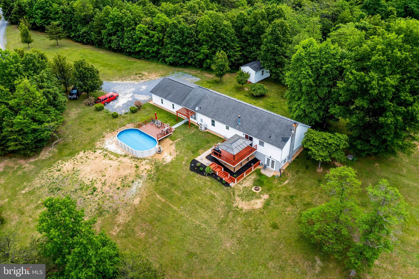 293 Majestic Oaks LANE