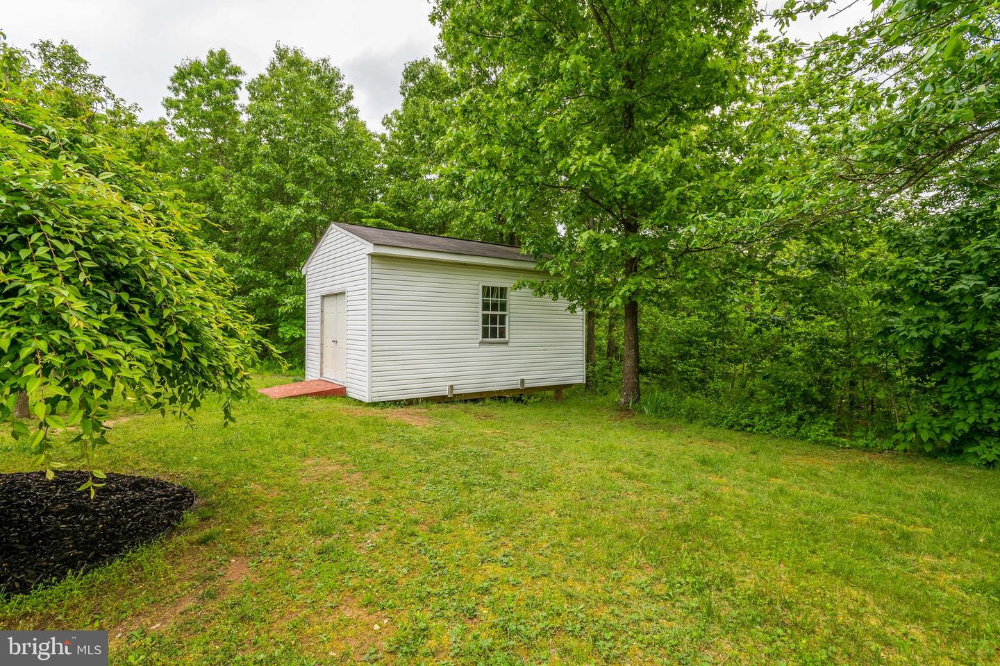293 Majestic Oaks LANE