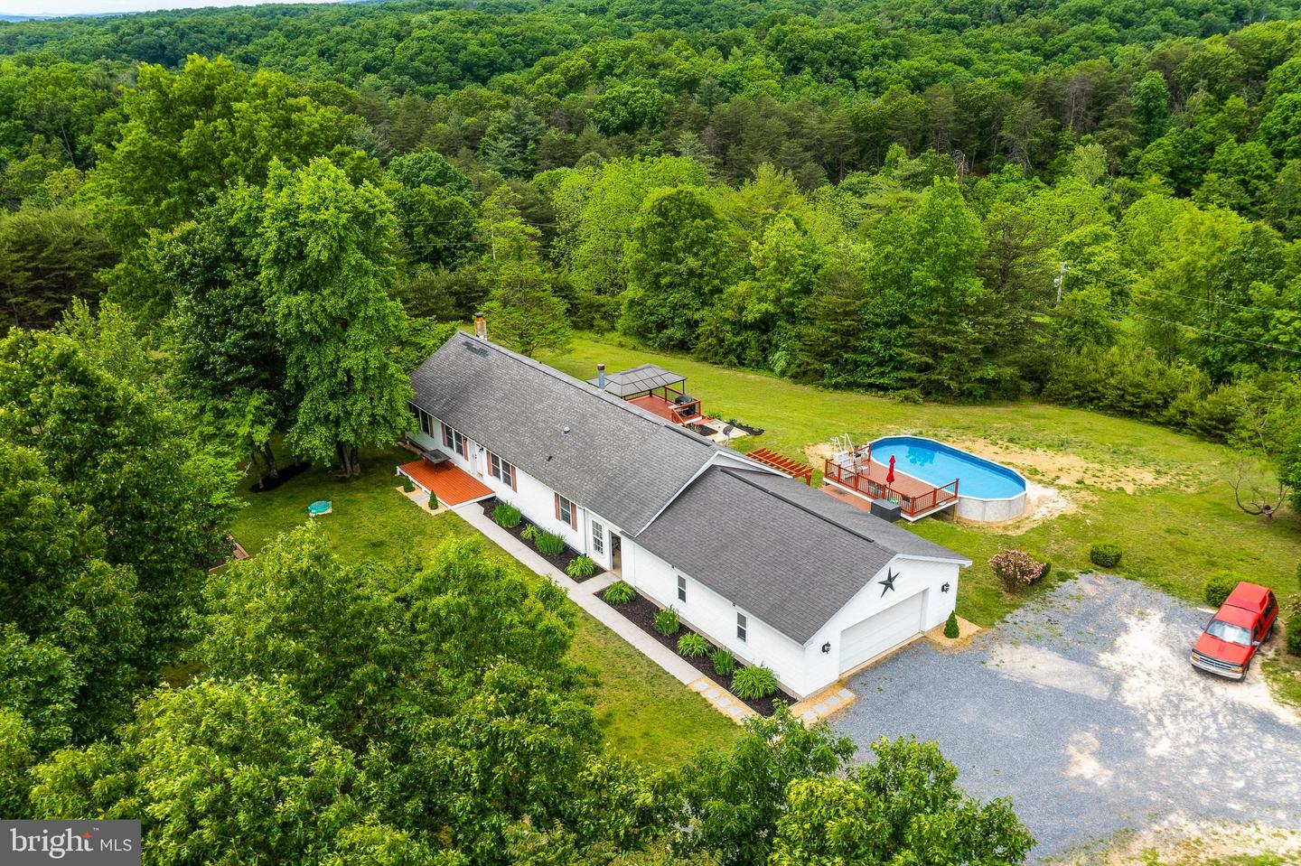 293 Majestic Oaks LANE