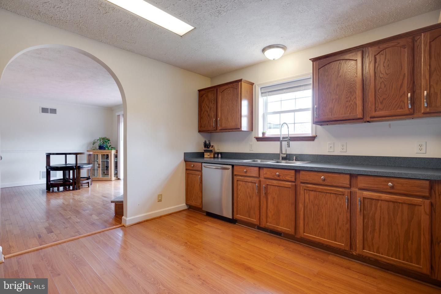 293 Majestic Oaks LANE