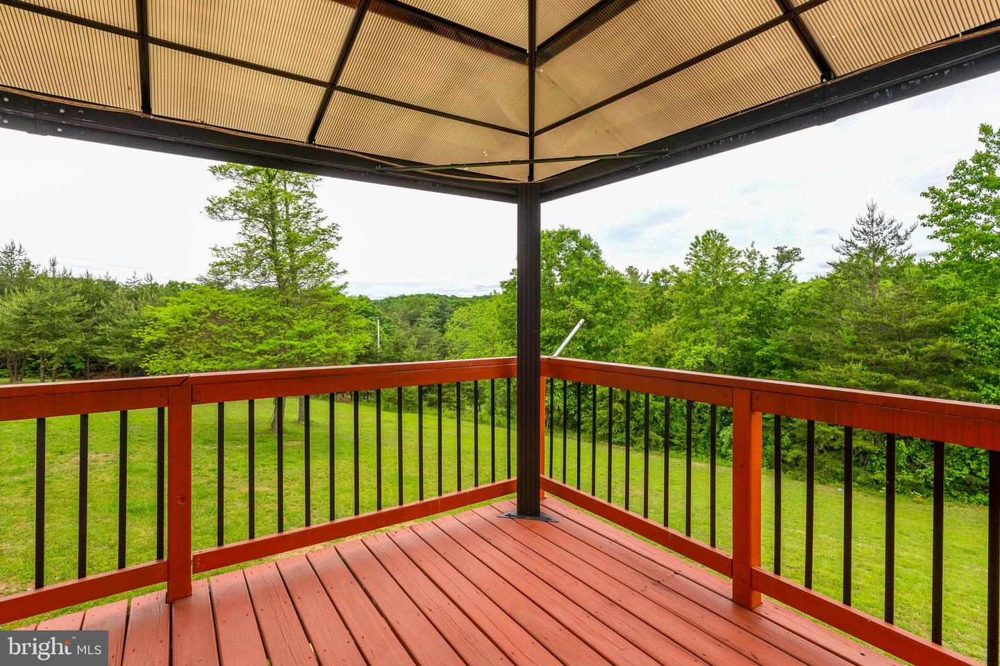 293 Majestic Oaks LANE
