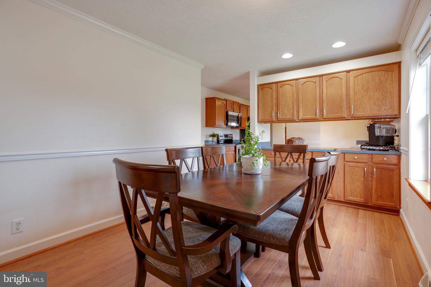 293 Majestic Oaks LANE