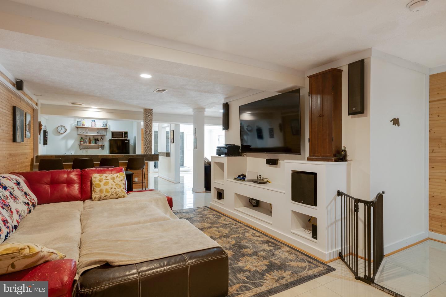293 Majestic Oaks LANE