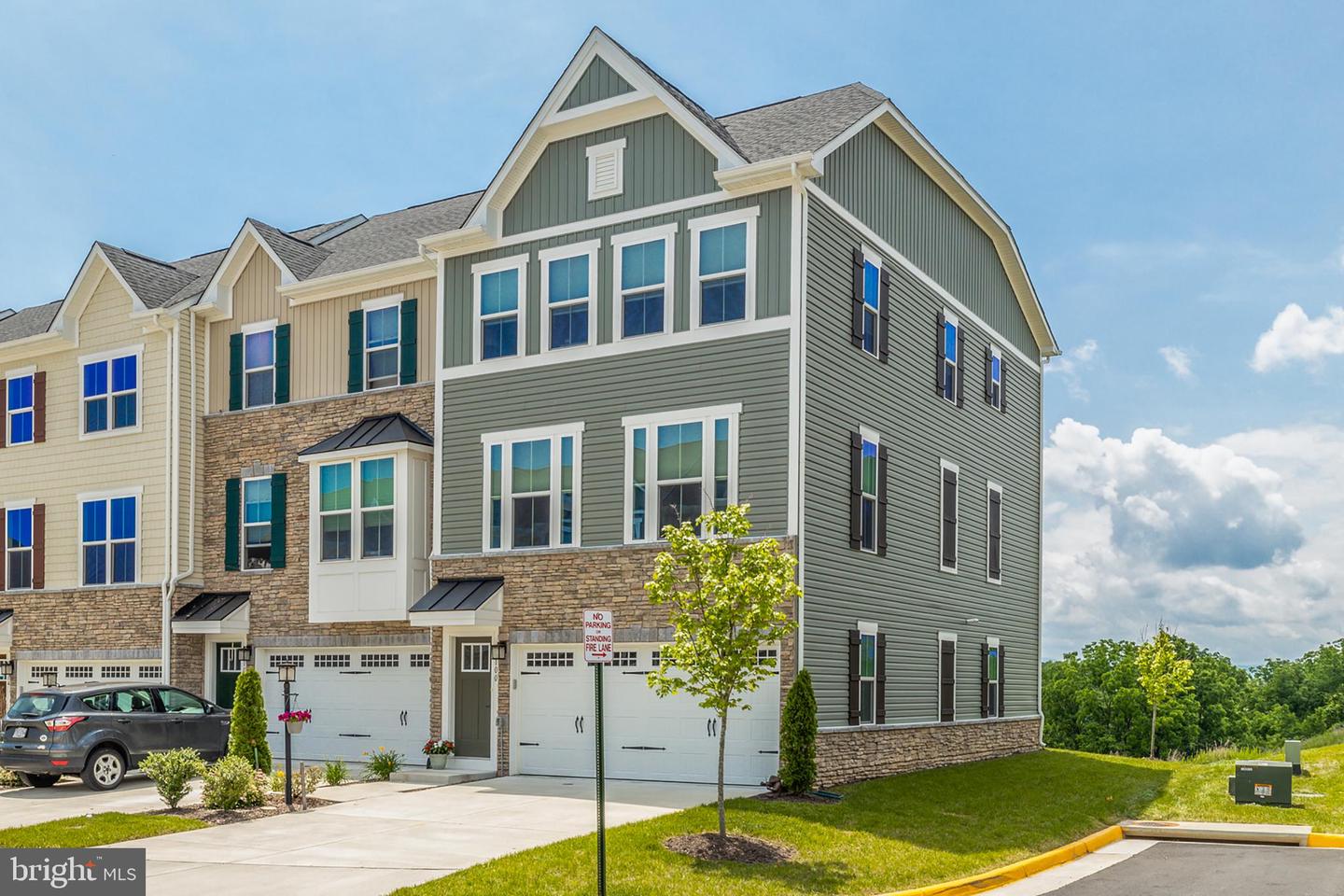 100 Burkwood TERRACE