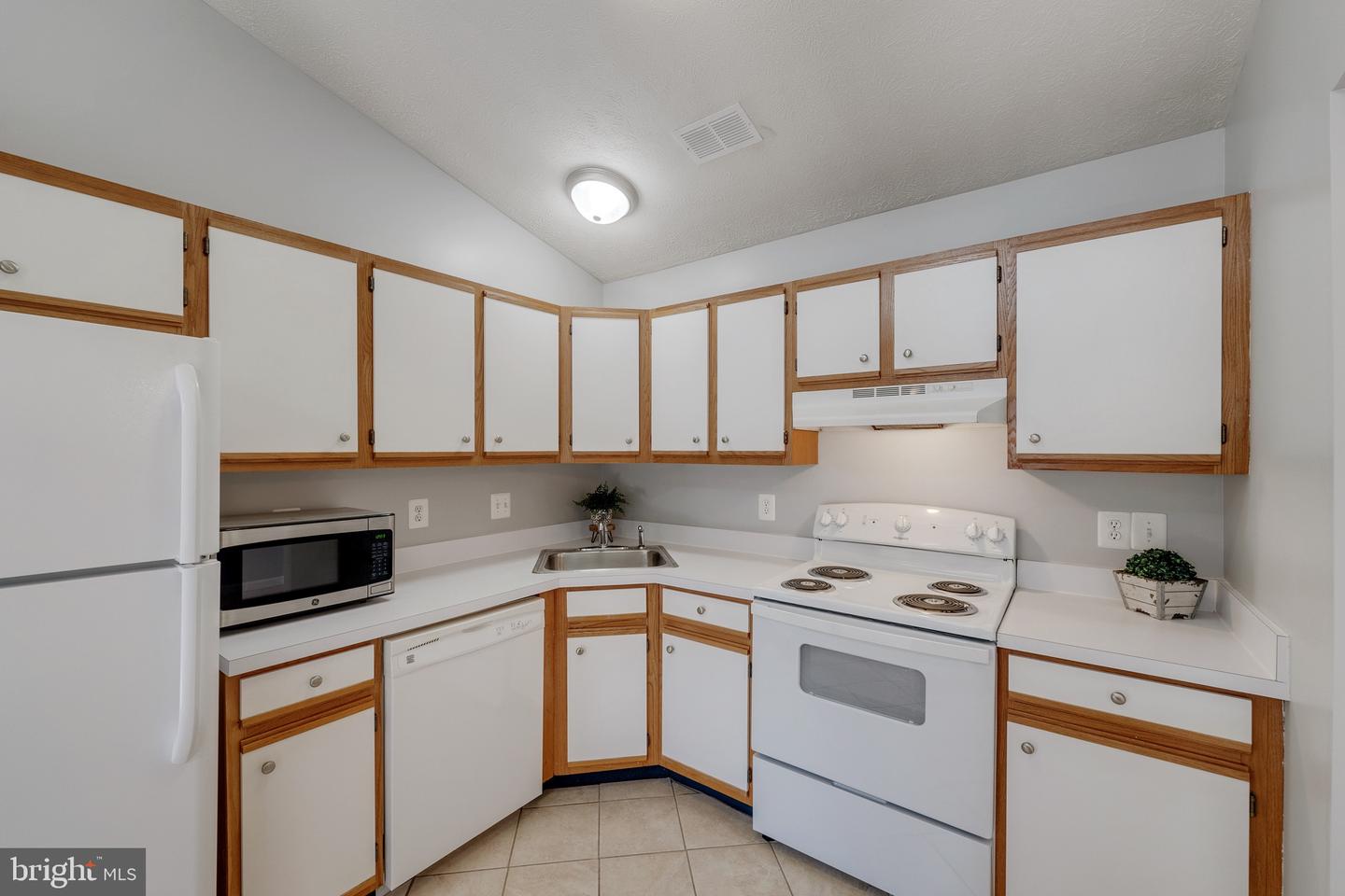 112 Timberlake TERRACE Unit: 10