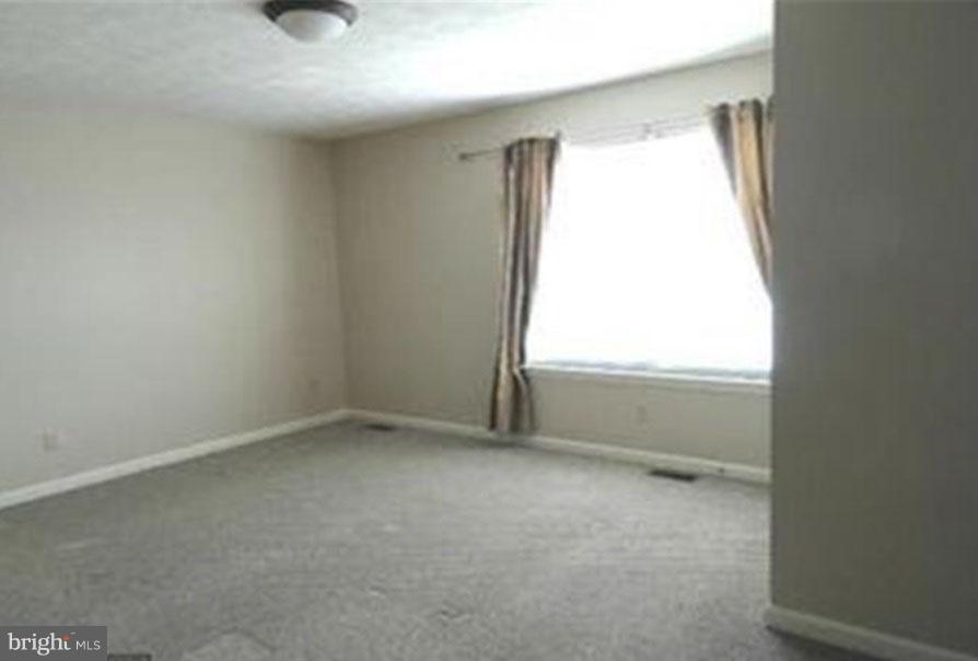 323 Copperfield LANE