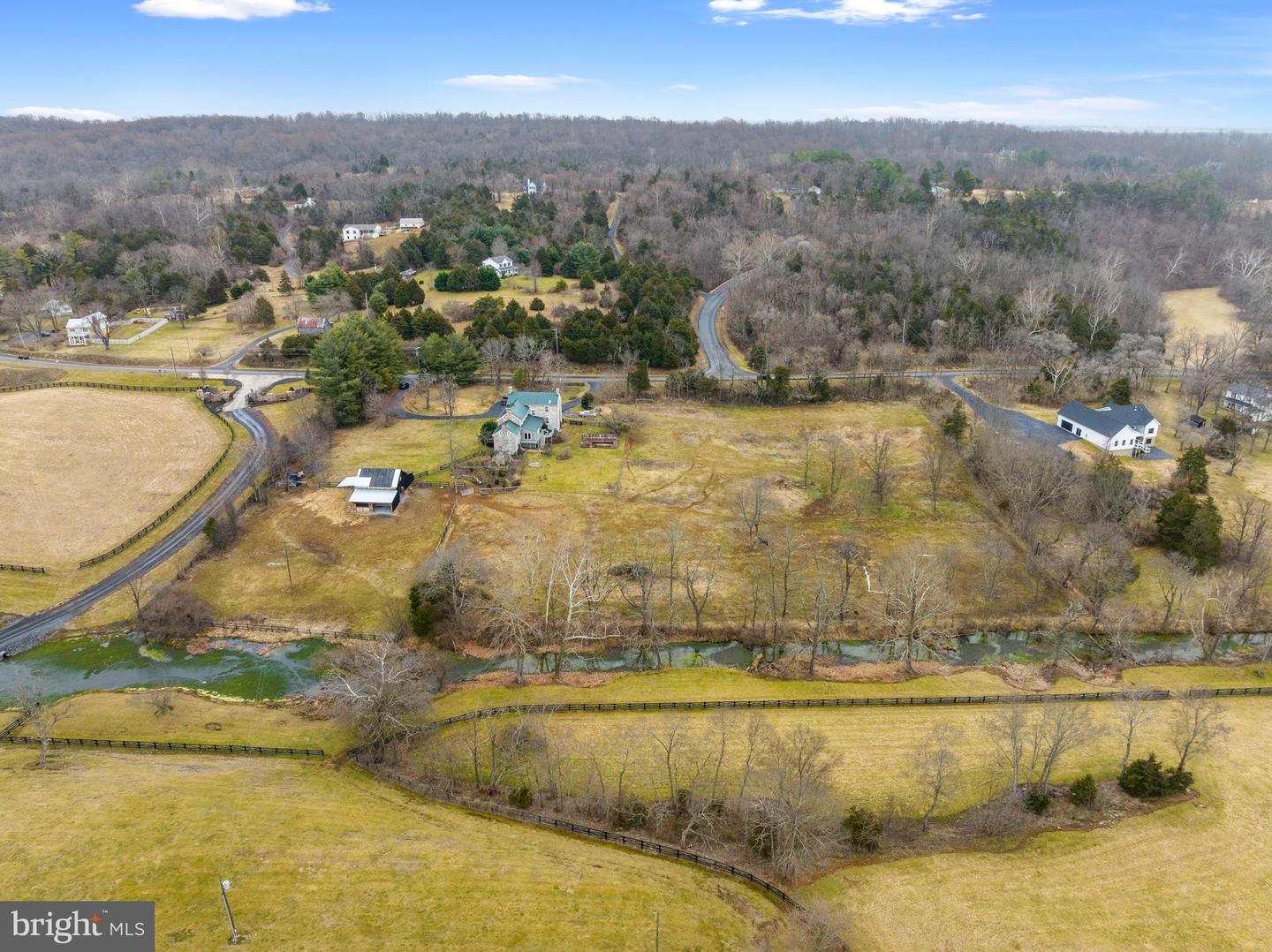 7252 Middle ROAD