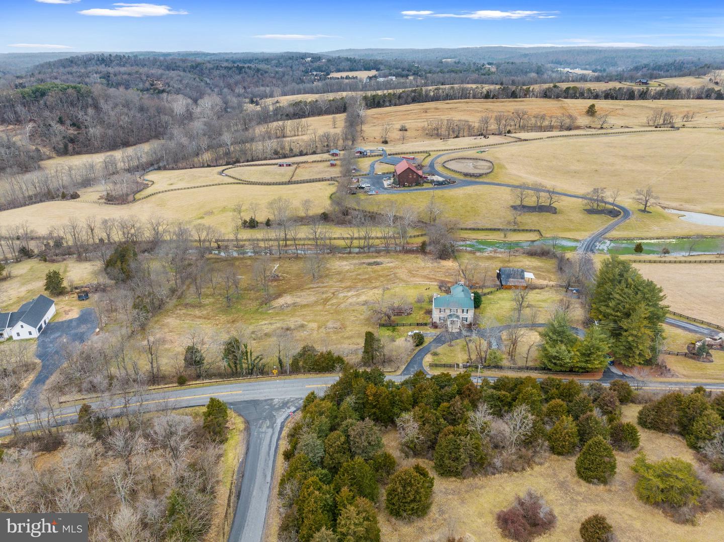 7252 Middle ROAD