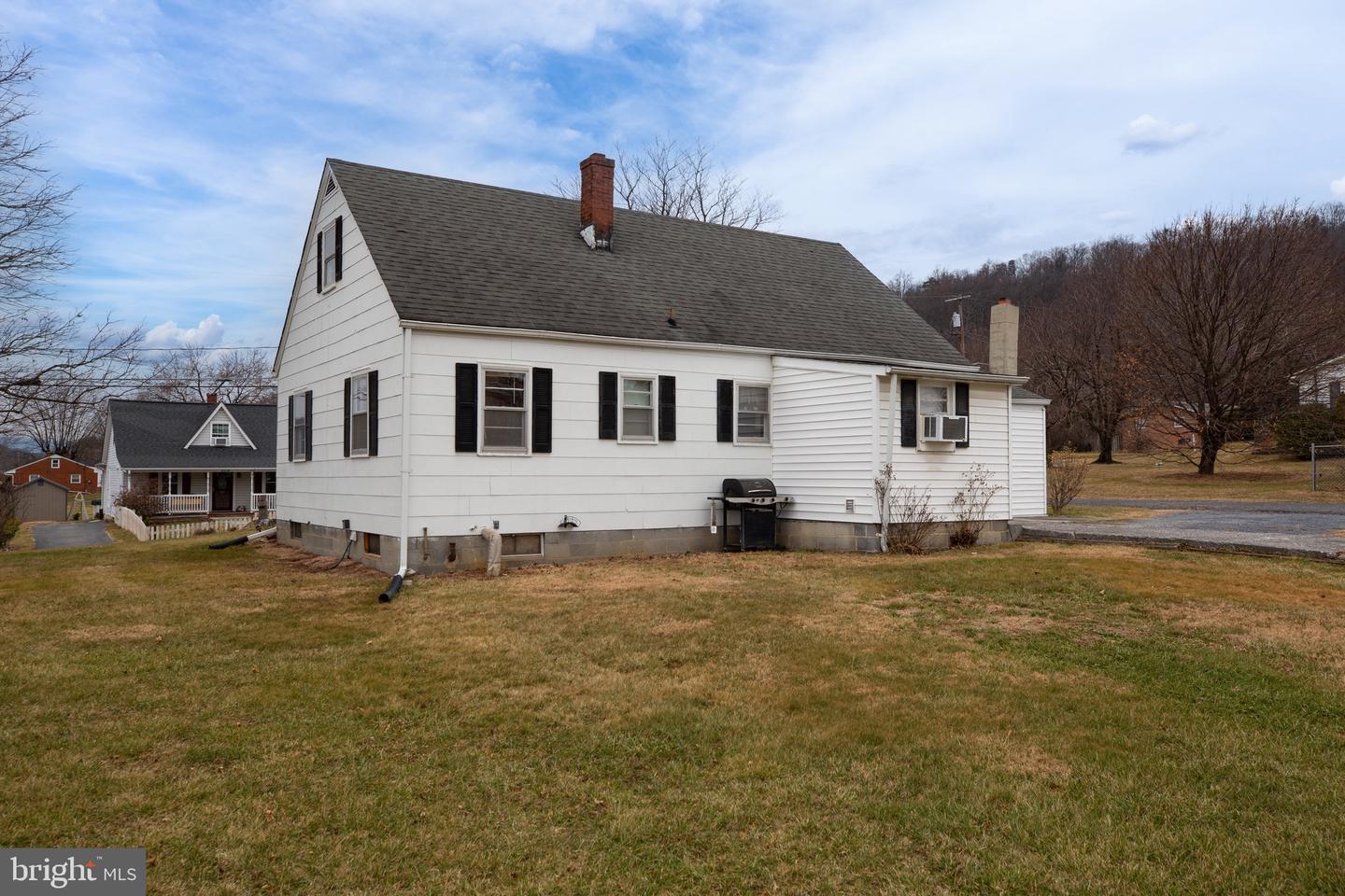 208 Poorhouse ROAD