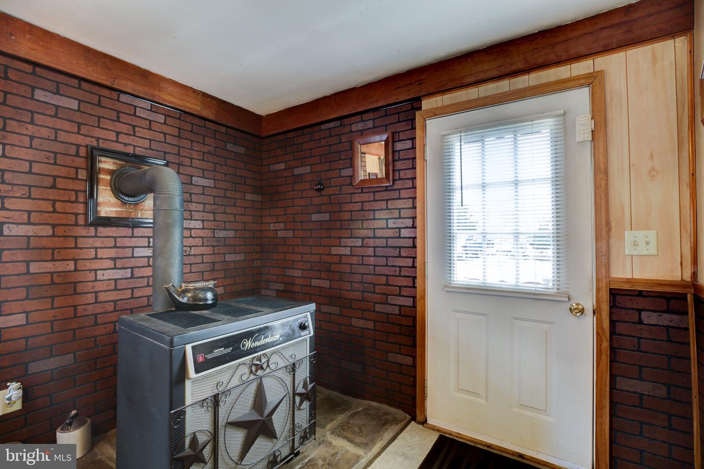 208 Poorhouse ROAD