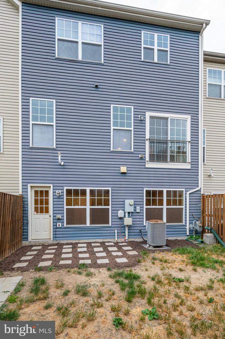 107 Argyle COURT