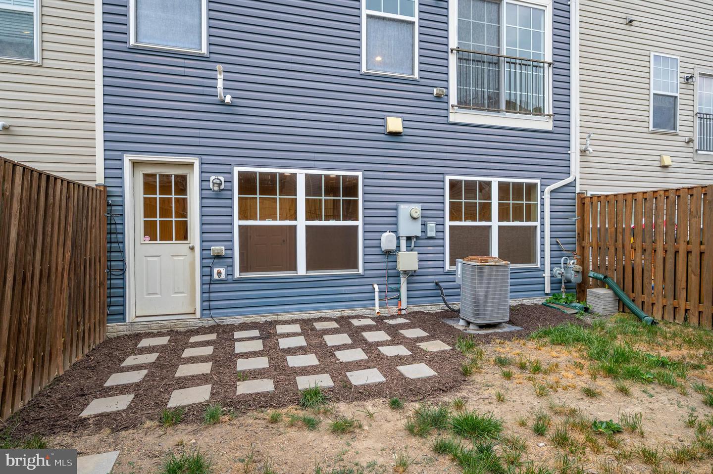 107 Argyle COURT