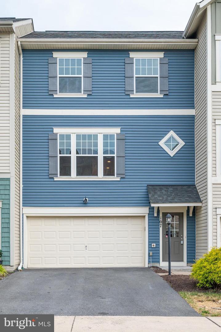 107 Argyle COURT