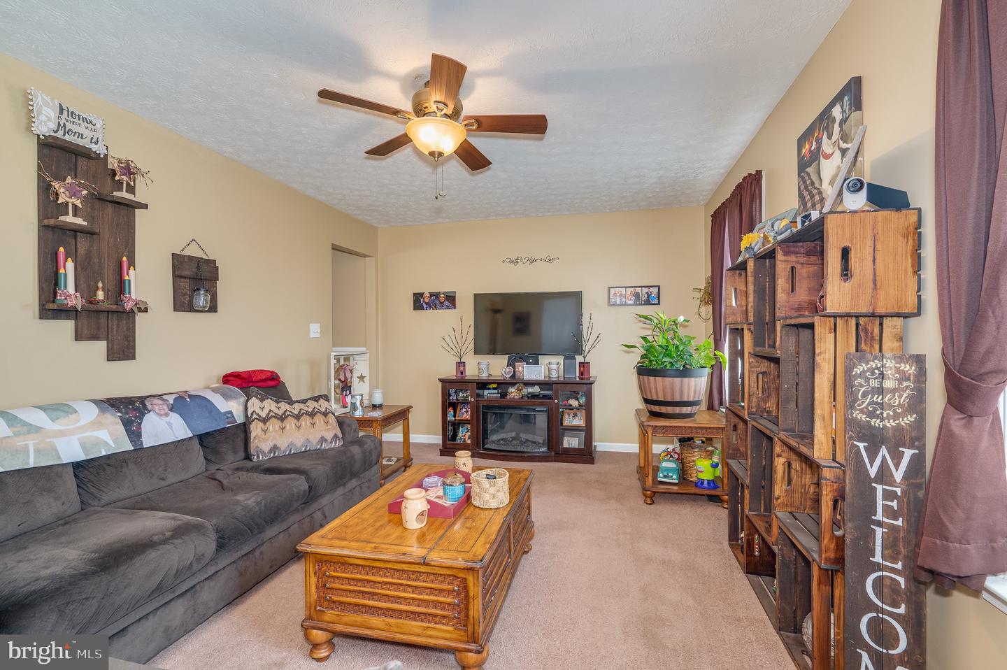 604 Emily LANE