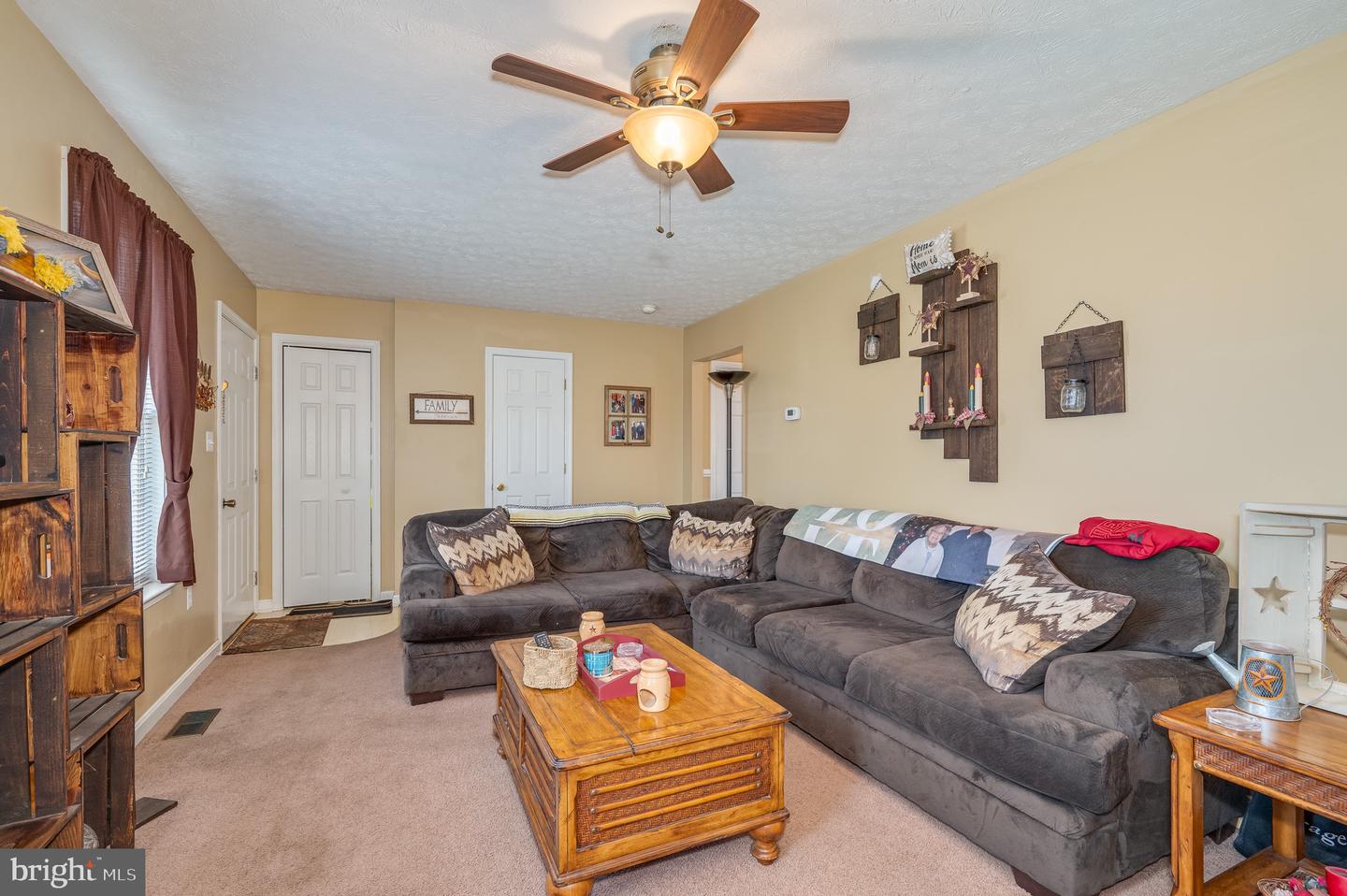 604 Emily LANE