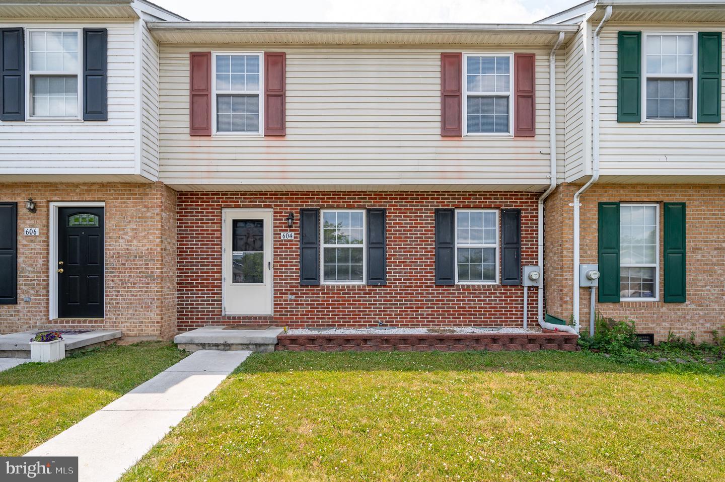 604 Emily LANE