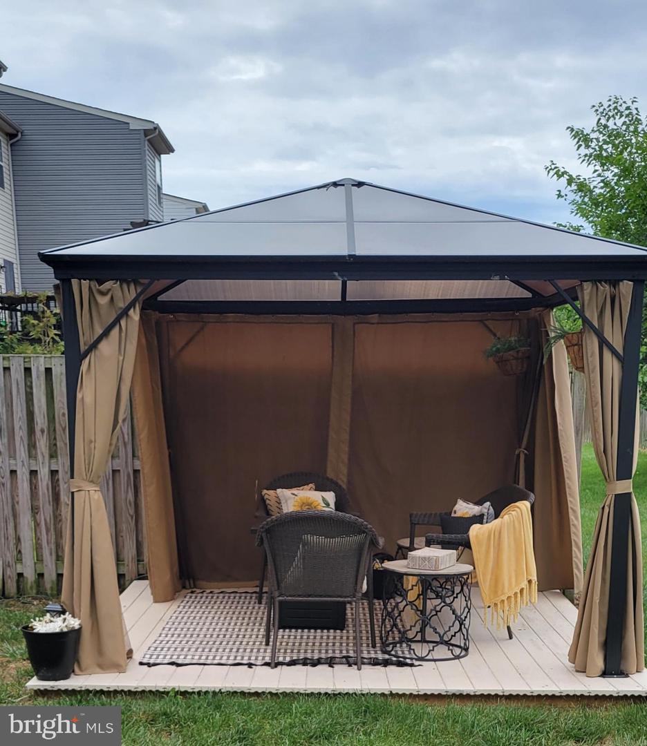 315 Hamilton Ct
