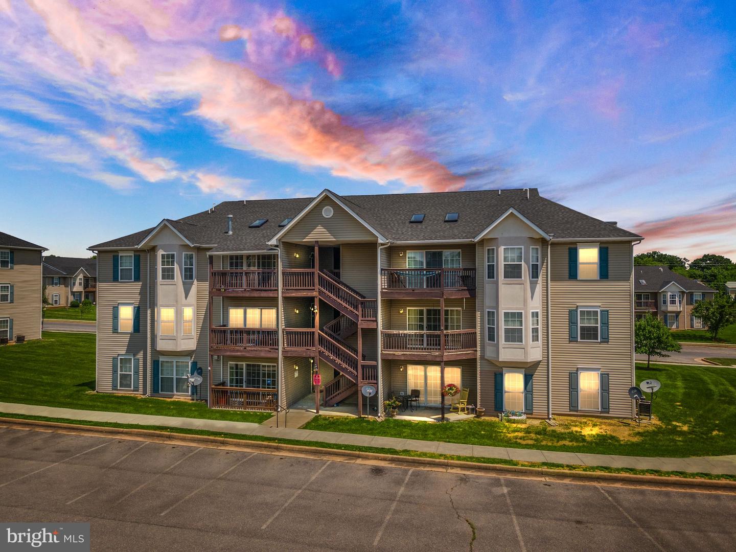 152 Brookland COURT