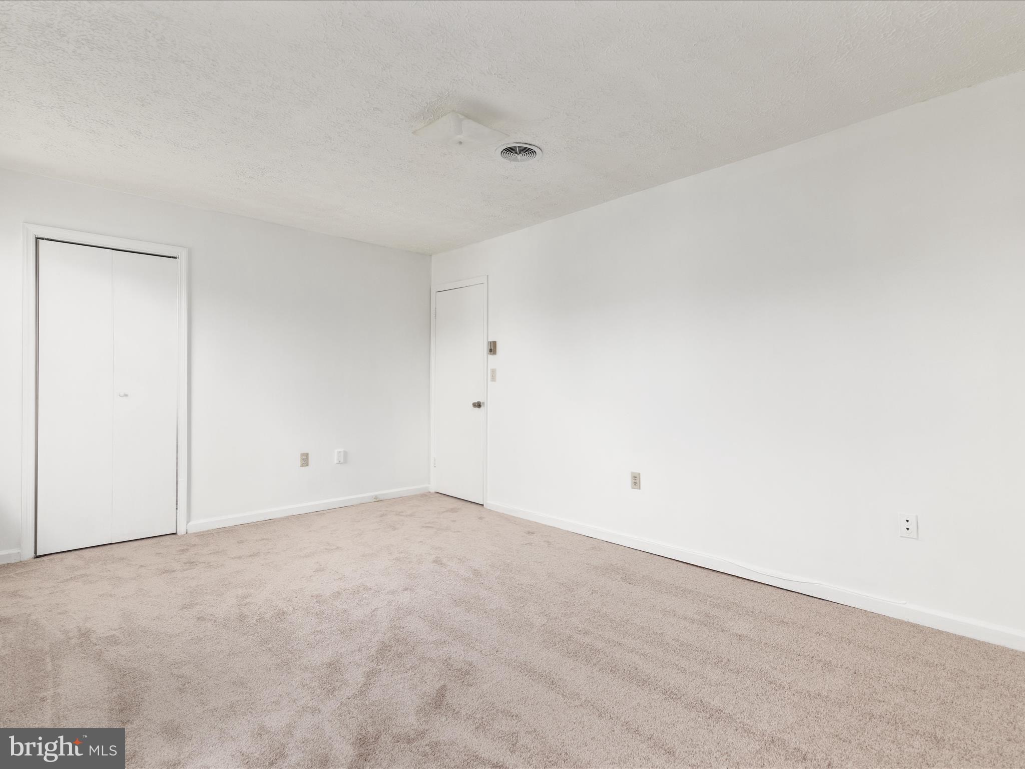 142 Hackberry DRIVE
