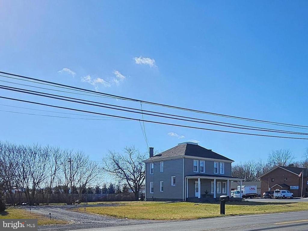 2558 Martinsburg Pike