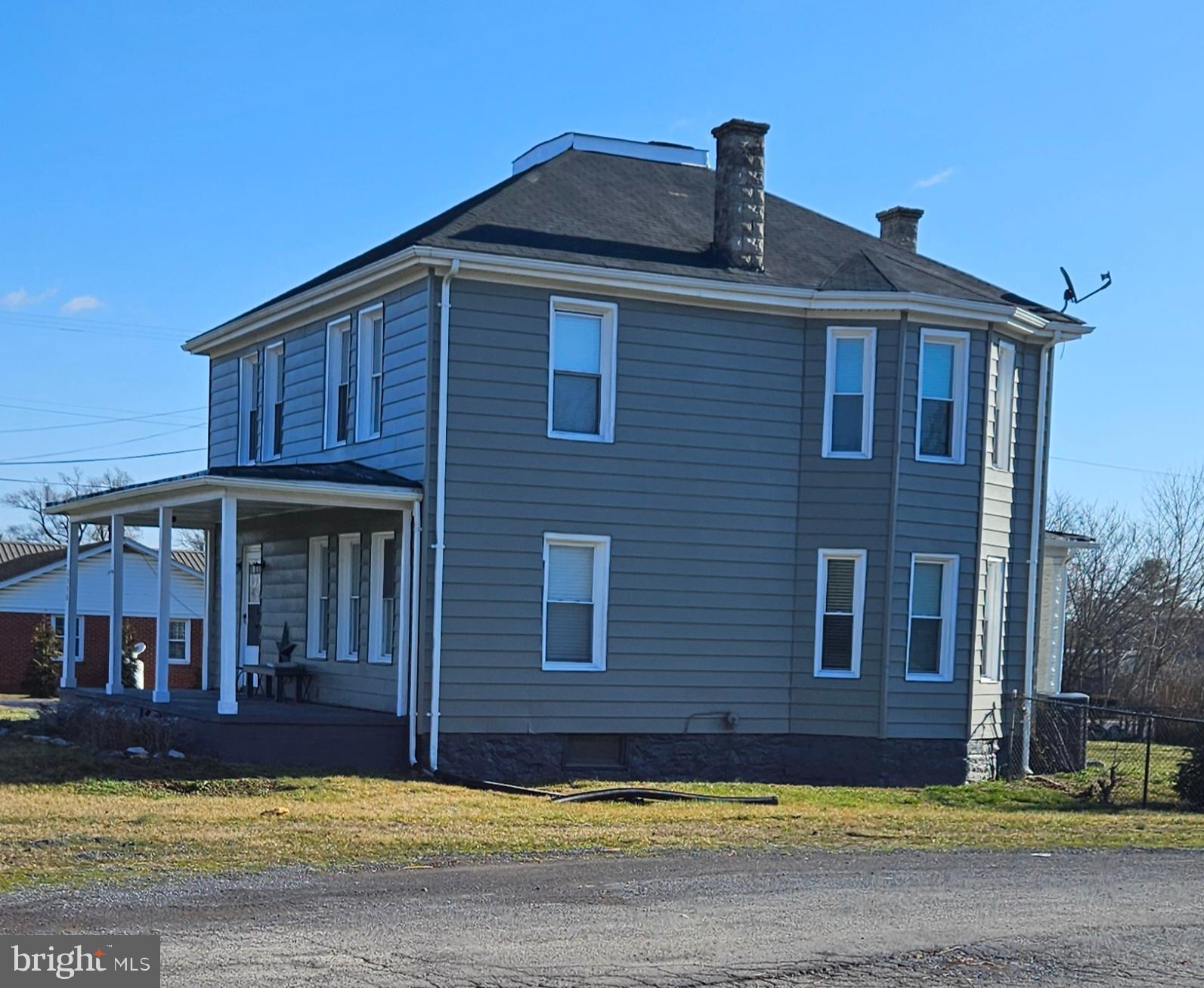 2558 Martinsburg Pike