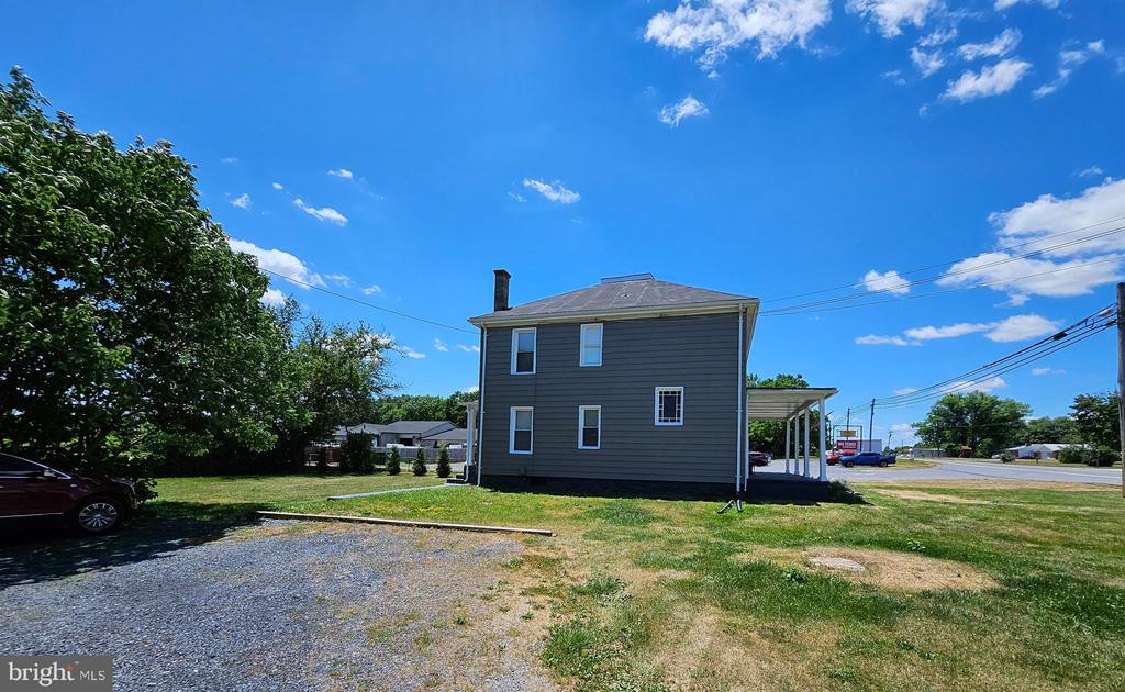 2558 Martinsburg Pike