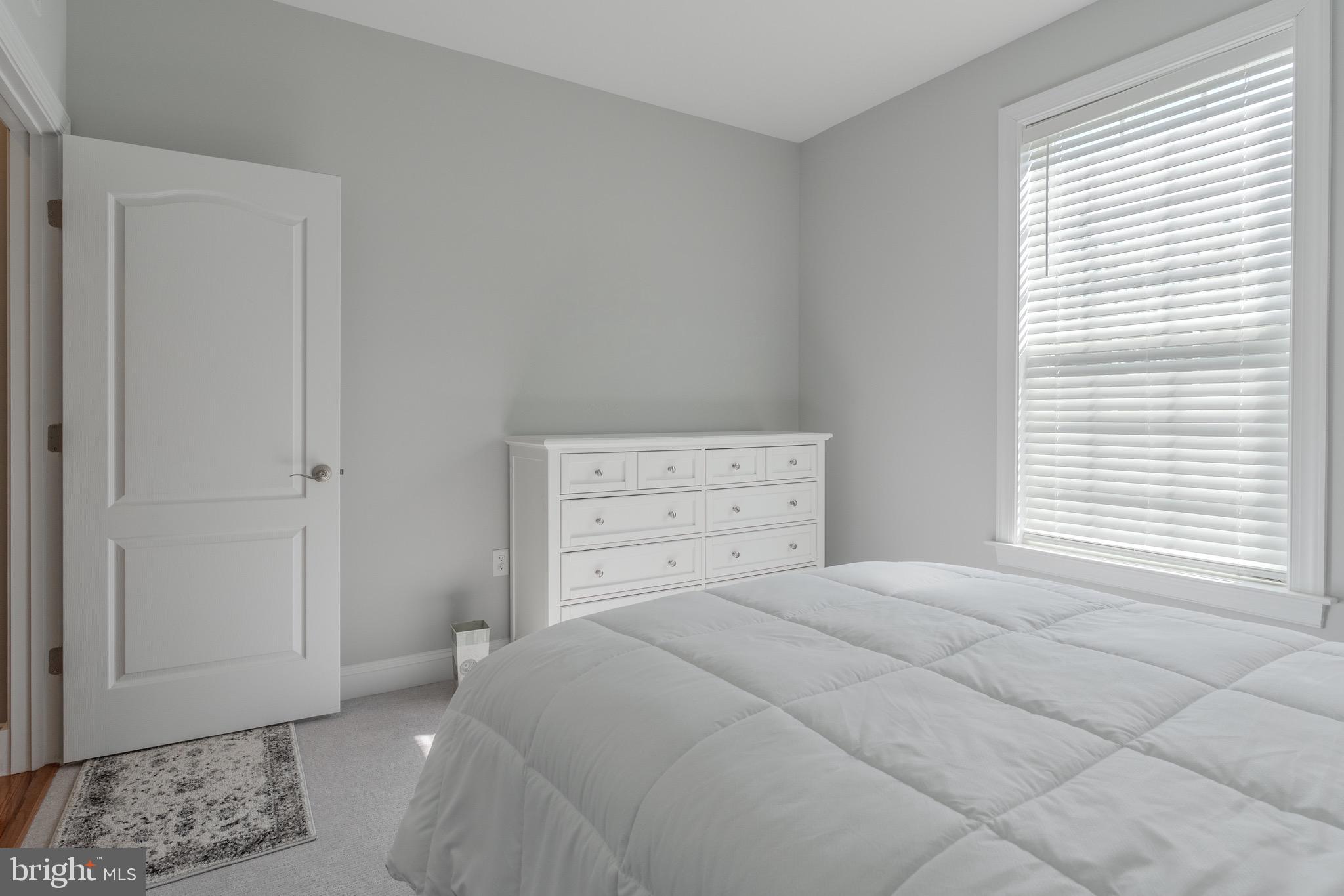 129 Bluets Dr