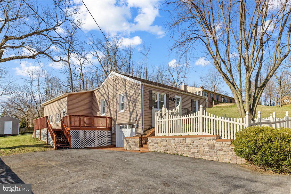 181 Margaret Ln