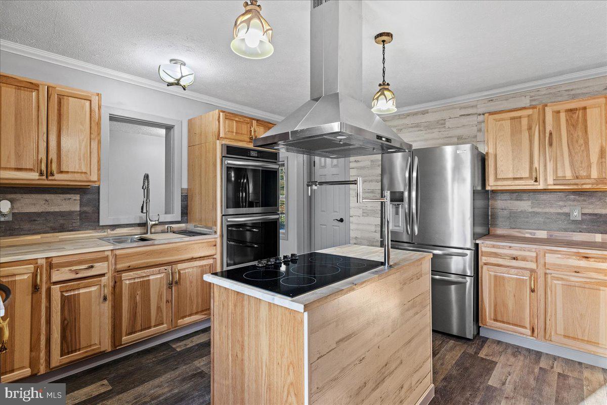 181 Margaret Ln