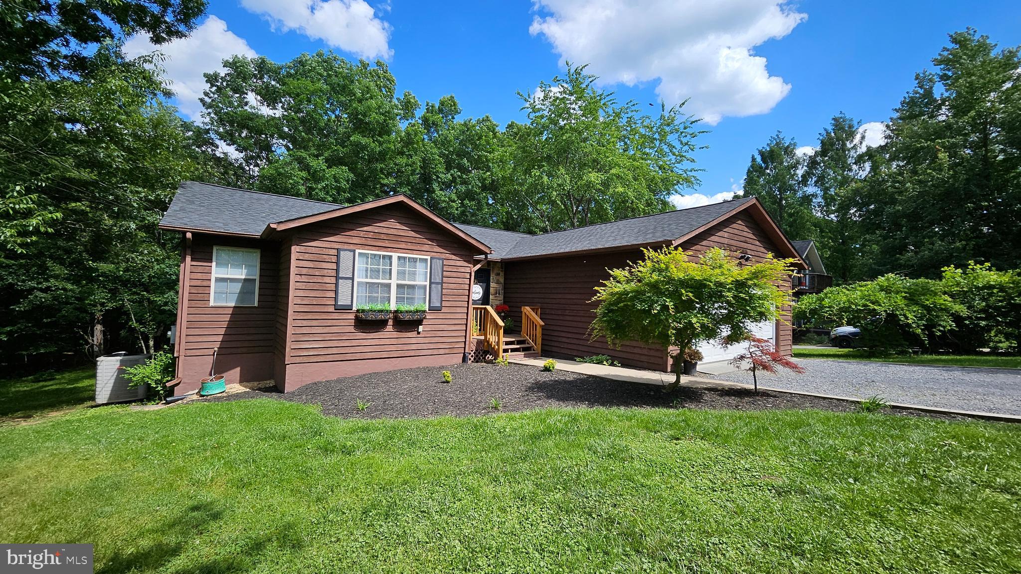 171 Lake Holiday Rd
