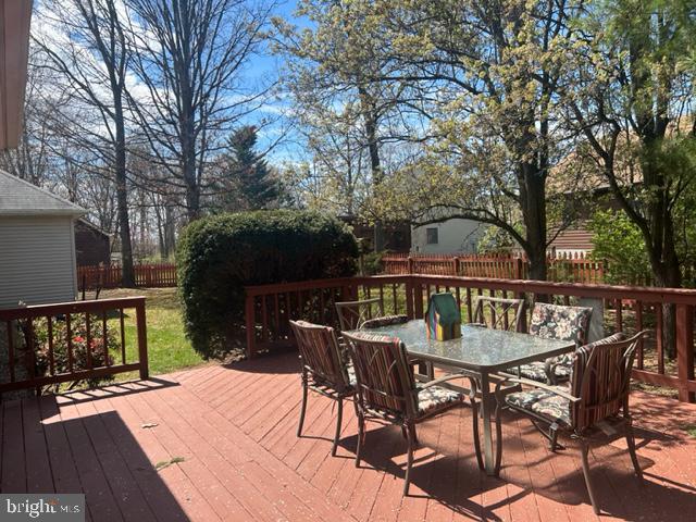 107 Tucks Cir