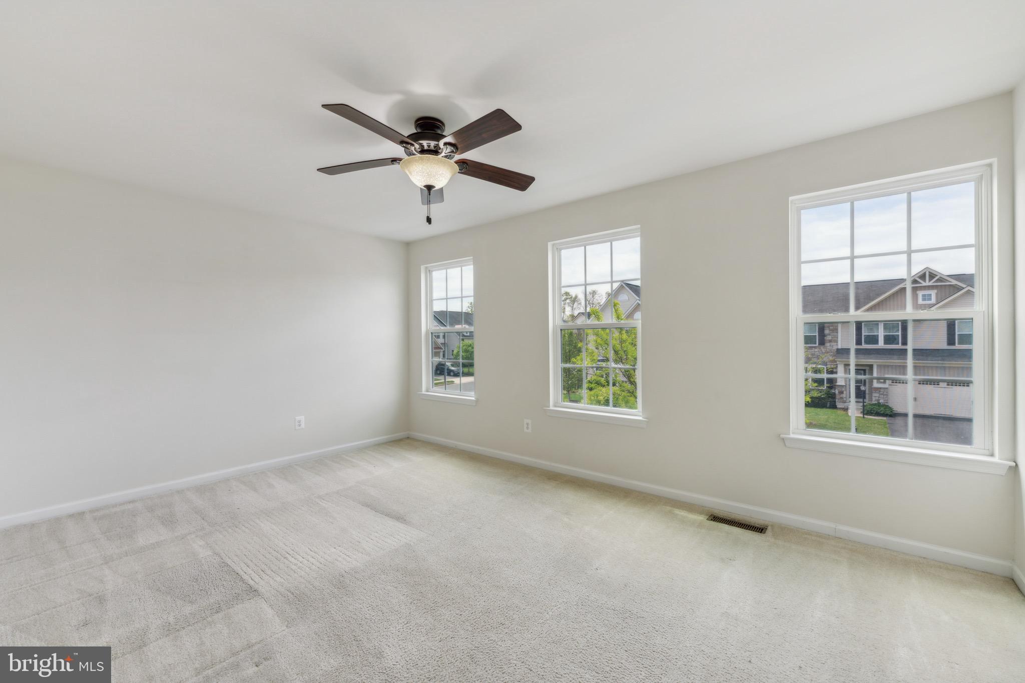 102 Lattice Dr
