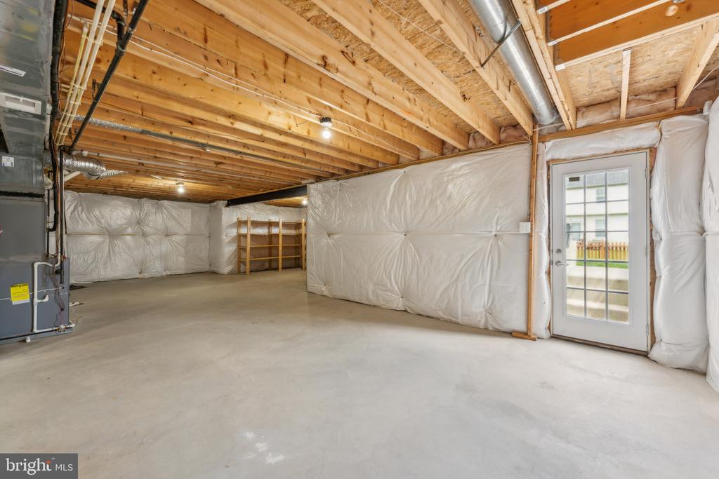 102 Lattice Dr