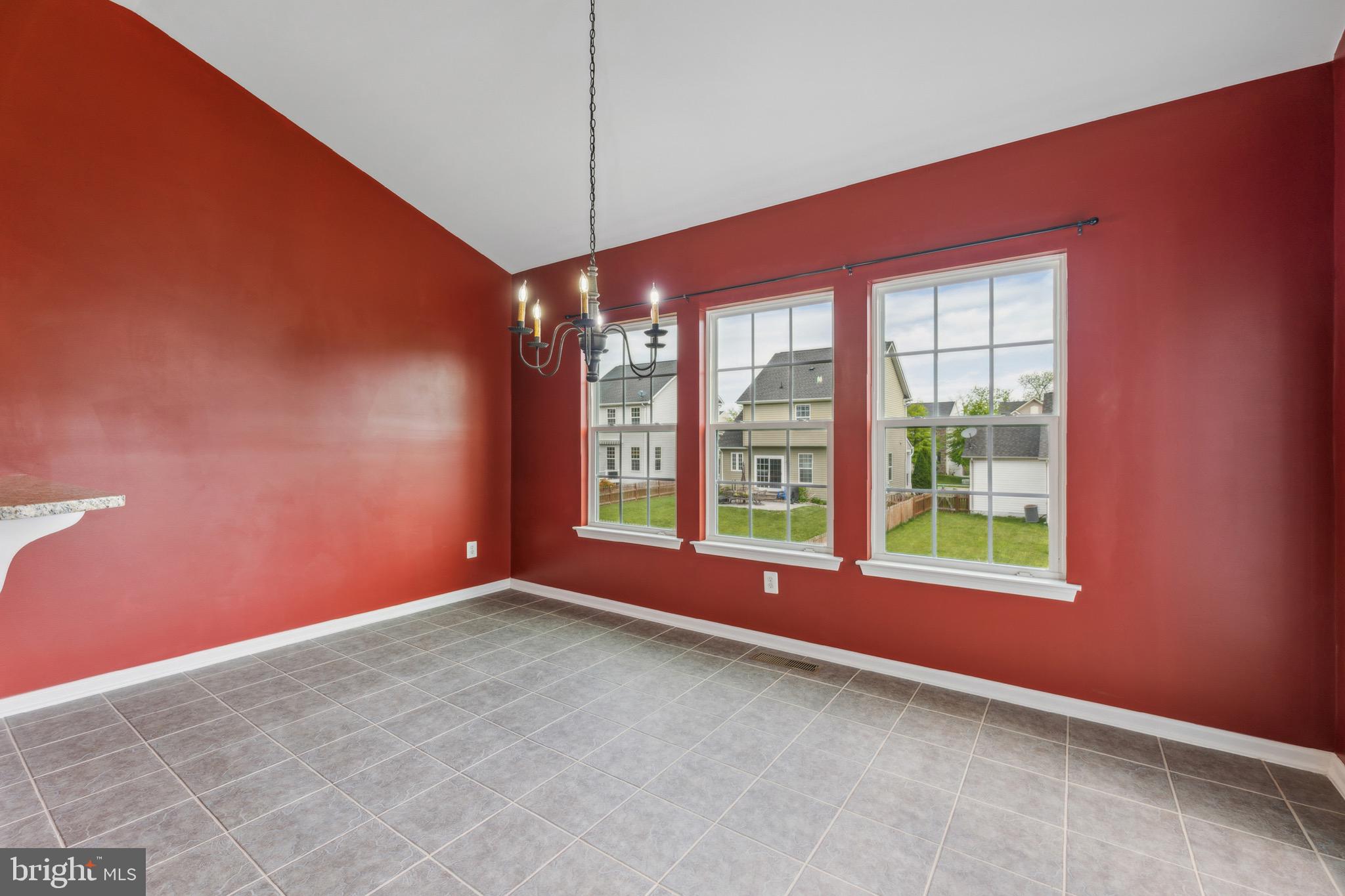 102 Lattice Dr