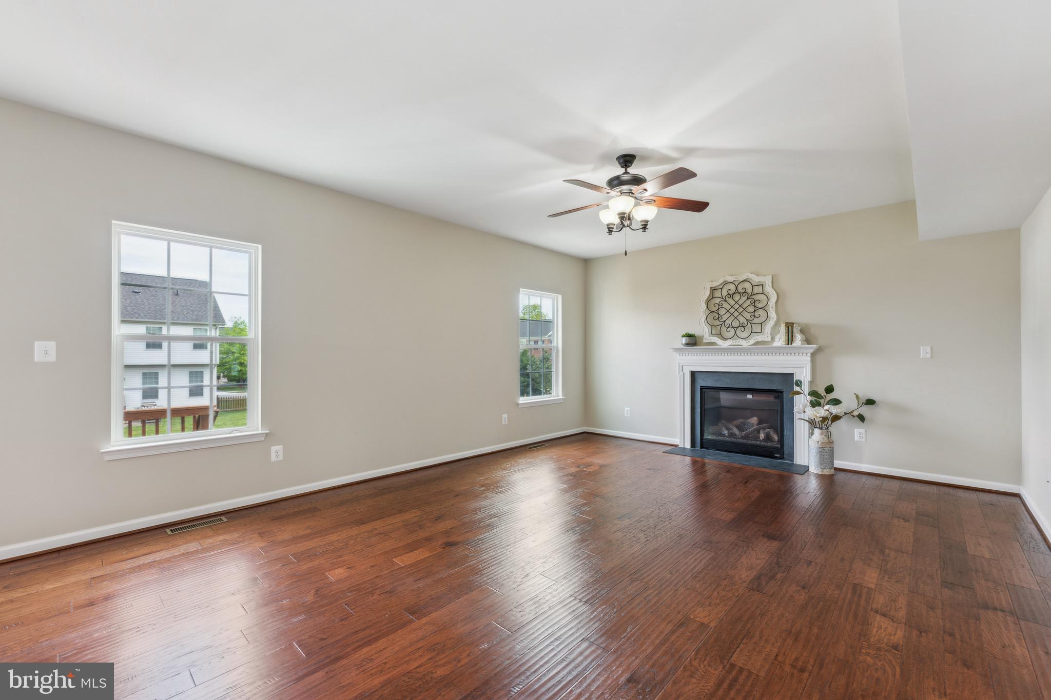 102 Lattice Dr