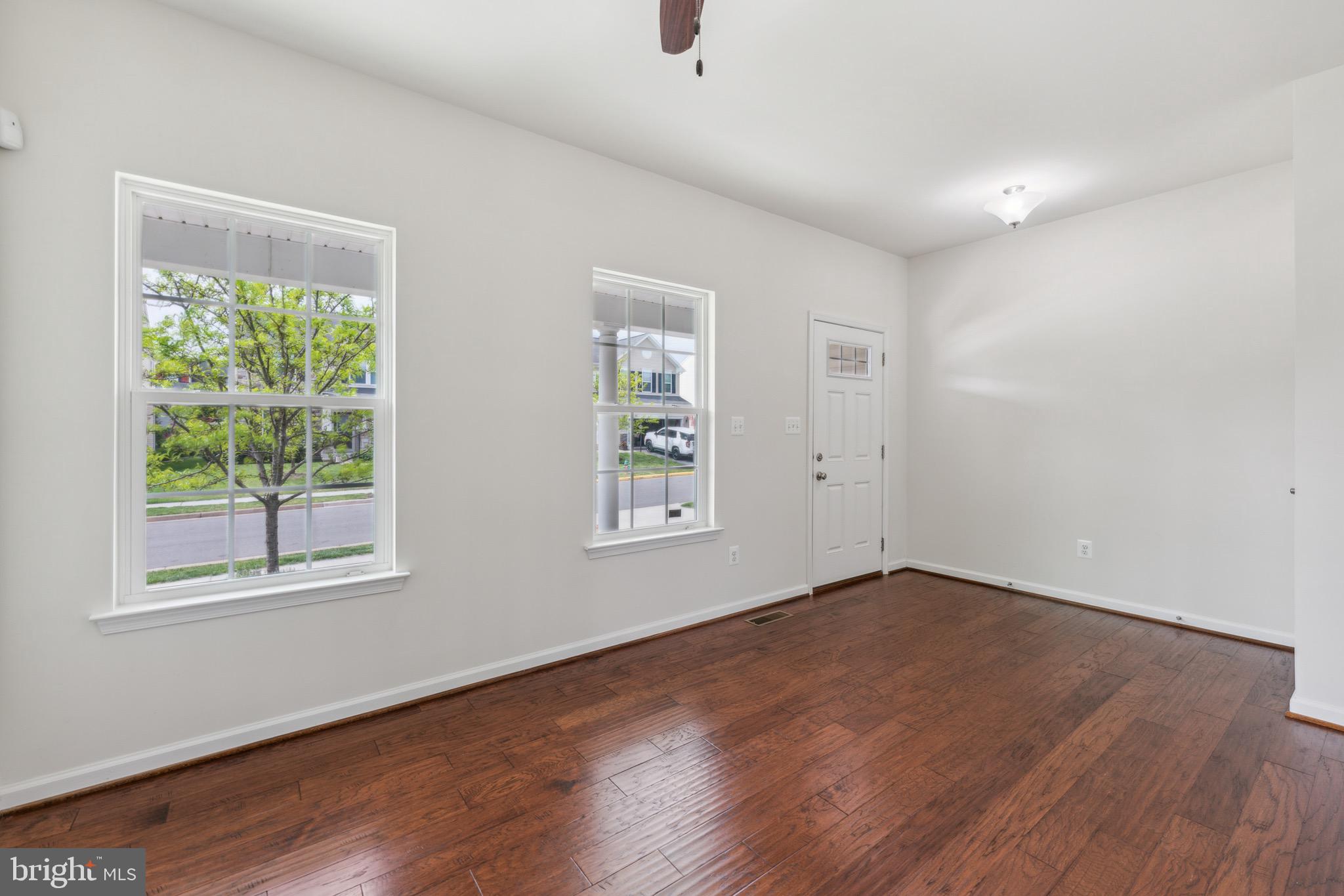 102 Lattice Dr