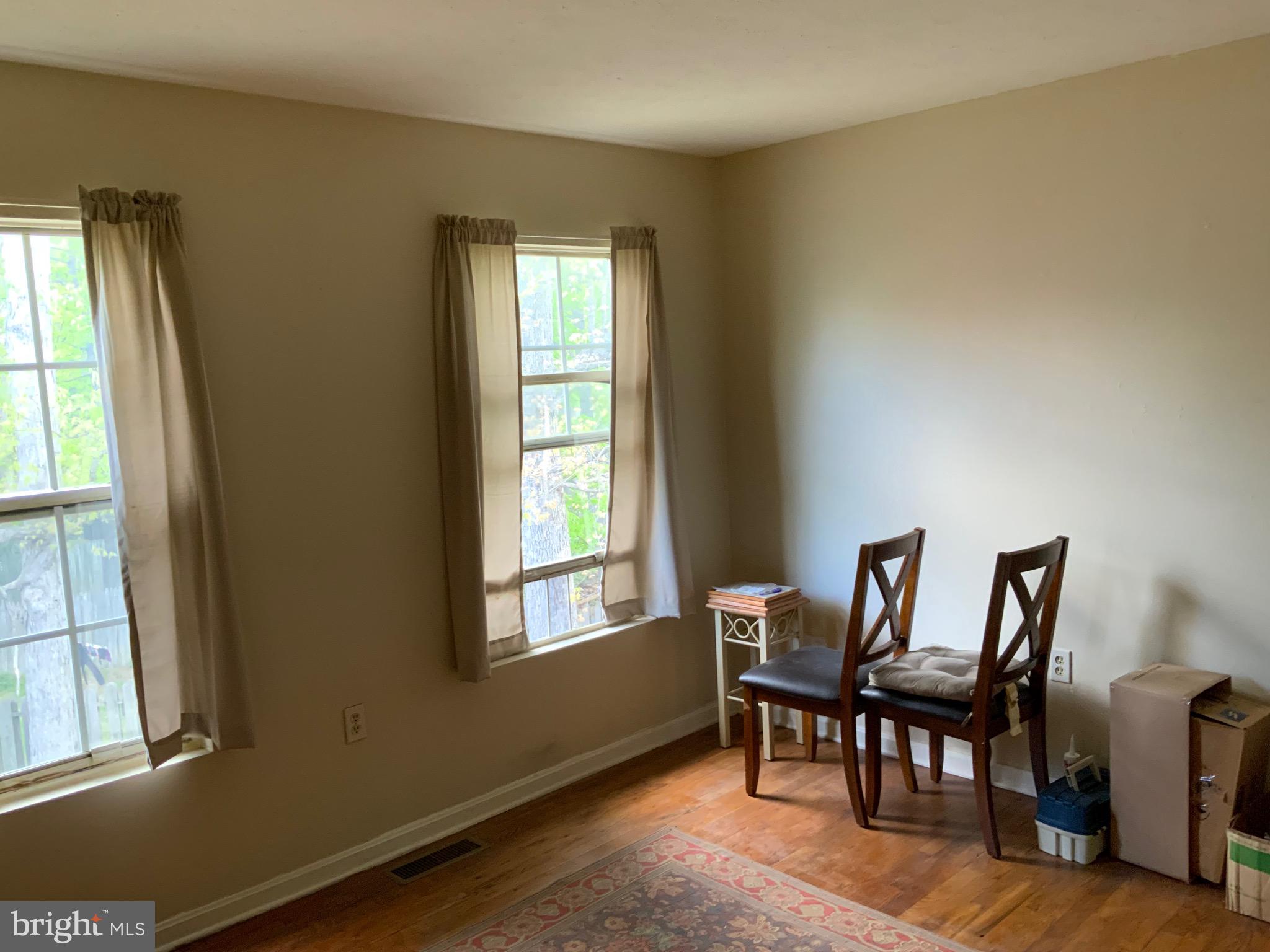 207 BUCKINGHAM DRIVE