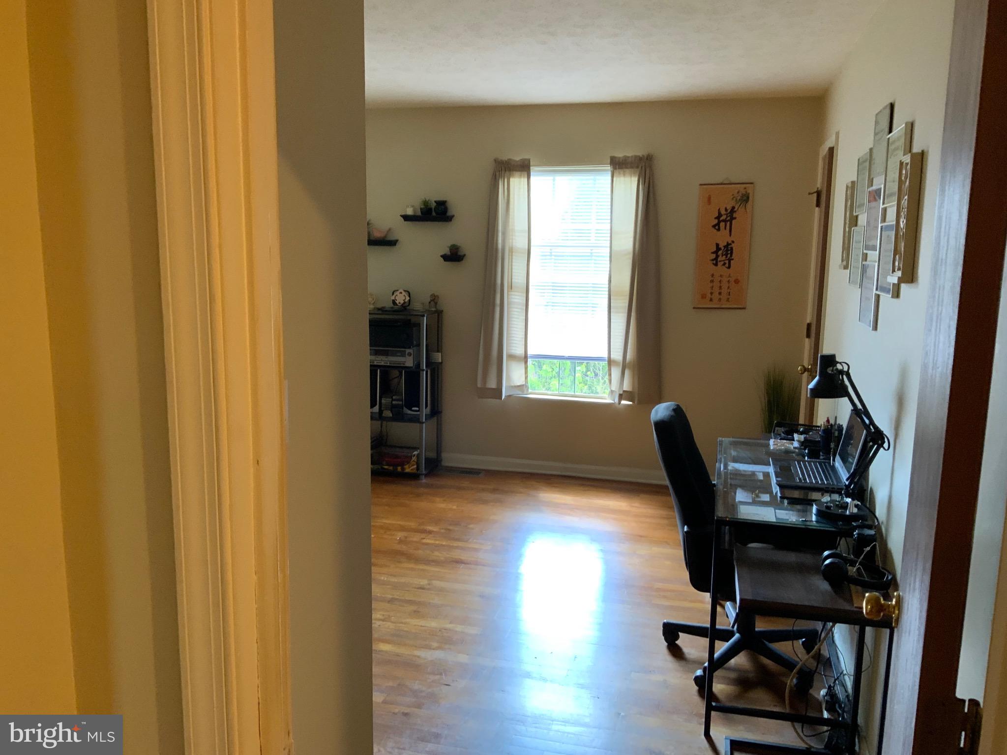 207 BUCKINGHAM DRIVE