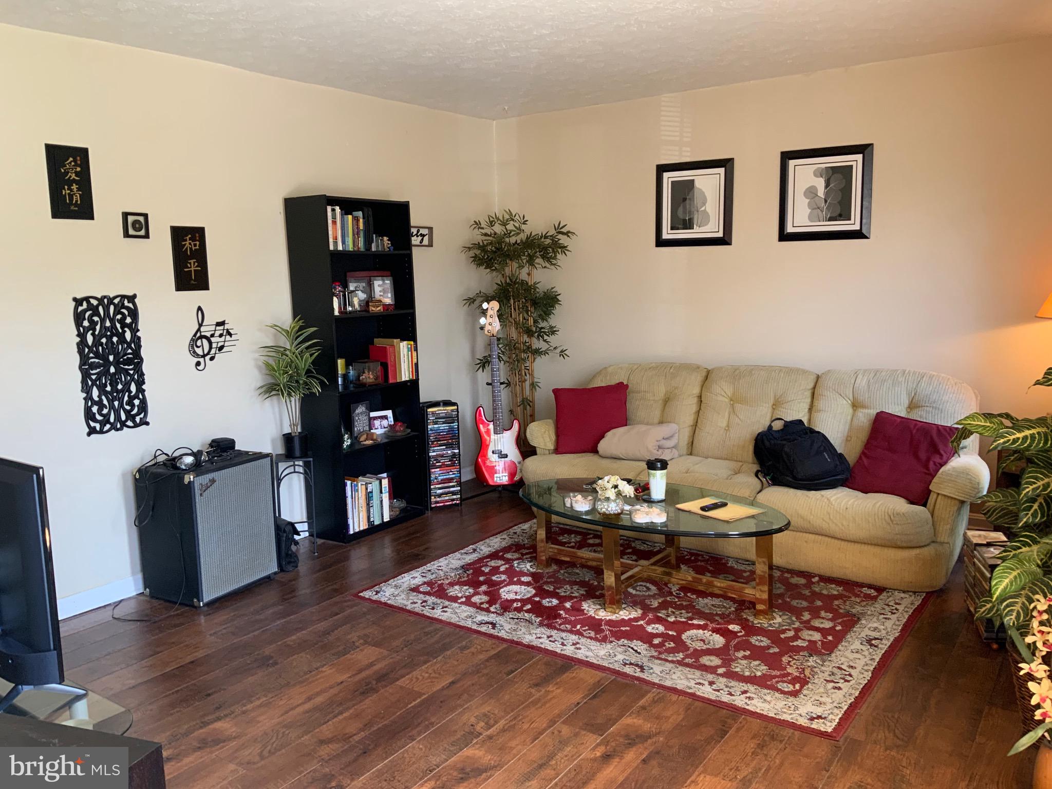 207 BUCKINGHAM DRIVE