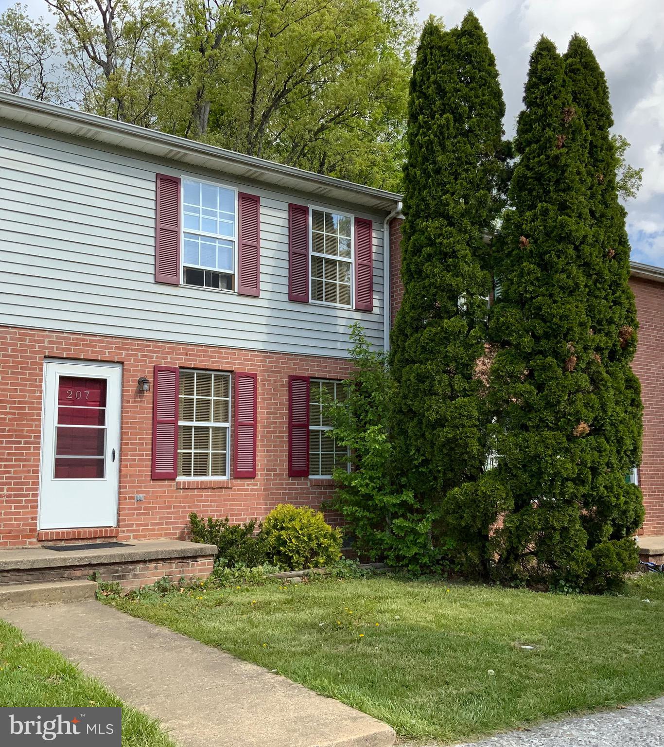 207 BUCKINGHAM DRIVE