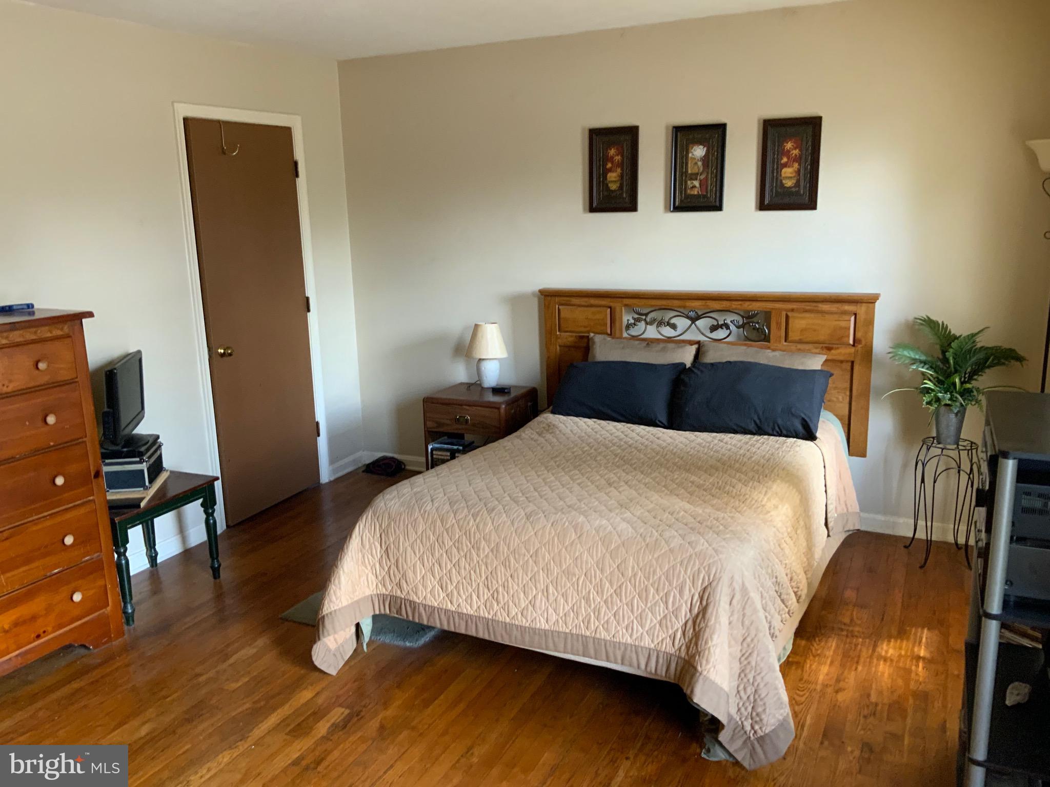 207 BUCKINGHAM DRIVE